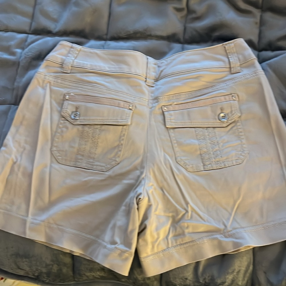 WHBM shorts size4 - Picture 3 of 3